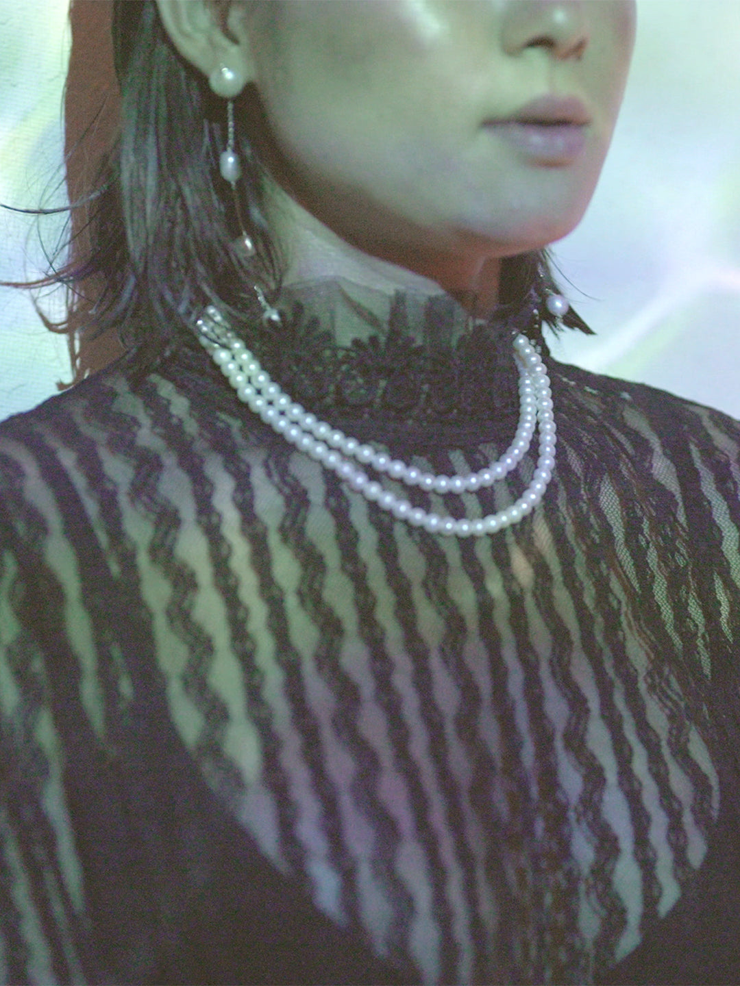 Essential Pearl Necklace in White Rhodium